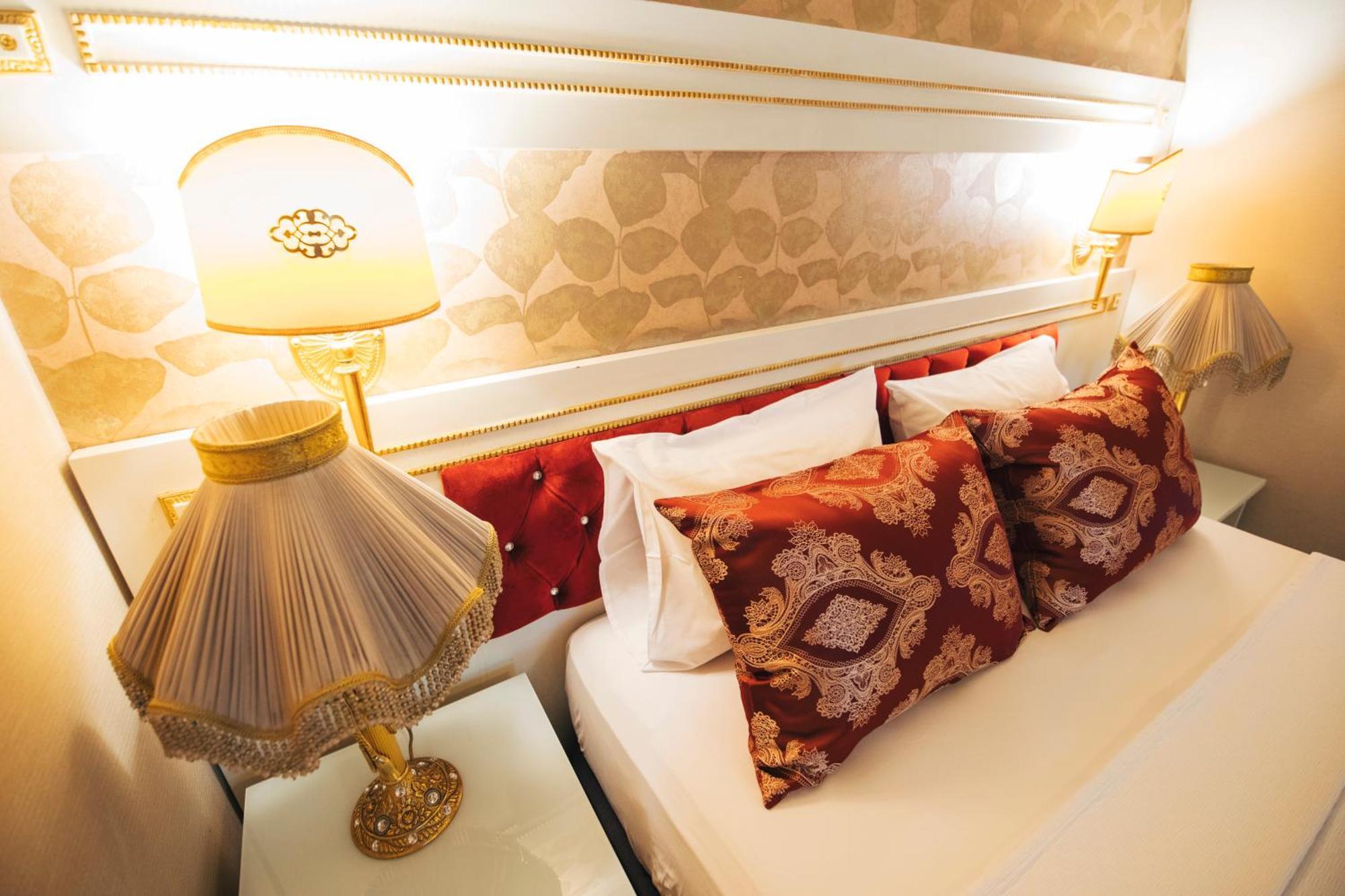 Royal Mersin Otel מראה חיצוני תמונה