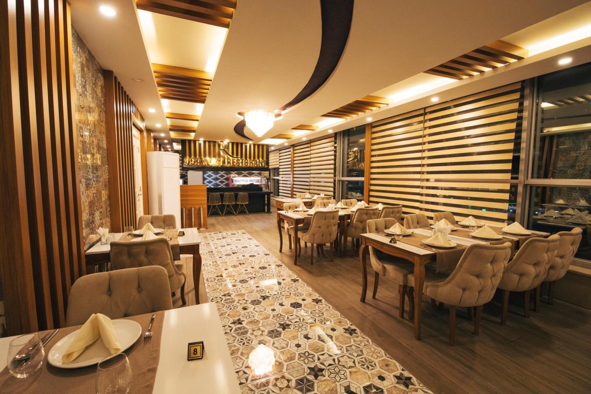 Royal Mersin Otel מראה חיצוני תמונה